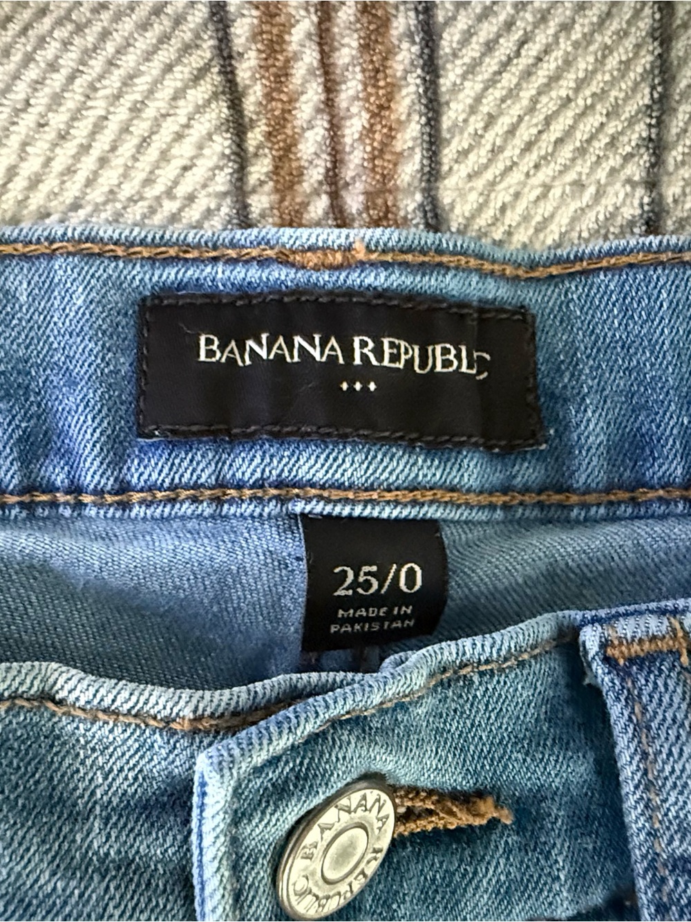 Banana Republic Women’s Light Blue Denim Jean Shorts